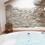 公寓 Tiny Loft With Jacuzzi *