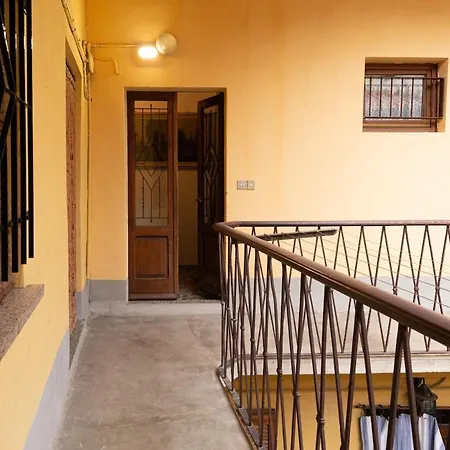 Apartamento Tiny Loft With Jacuzzi Bellano