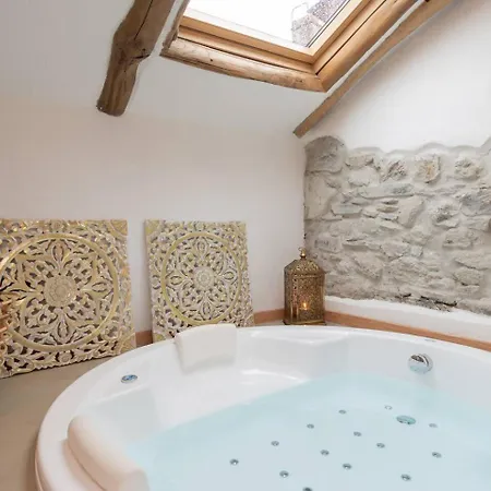 Tiny Loft With Jacuzzi Appartement