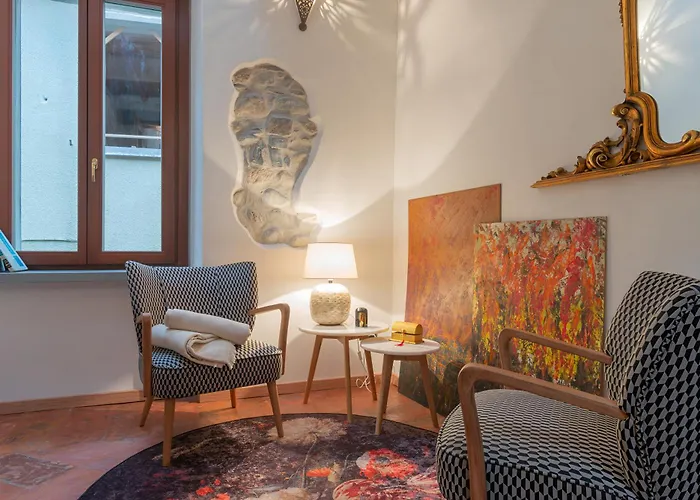 Tiny Loft With Jacuzzi * Bellano