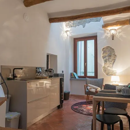 Lägenhet Tiny Loft With Jacuzzi *