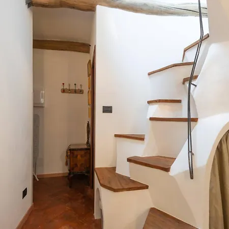 Apartman Tiny Loft With Jacuzzi