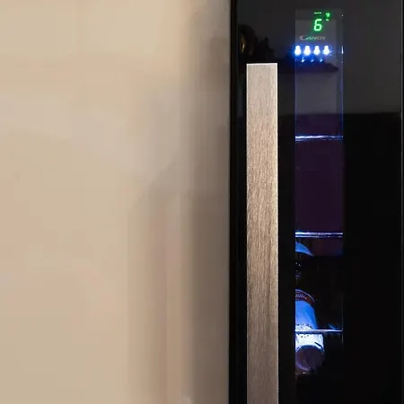 Tiny Loft With Jacuzzi Apartment Bellano