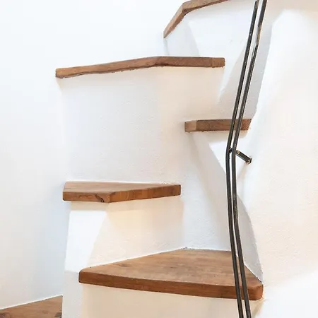 Apartment Tiny Loft With Jacuzzi Bellano