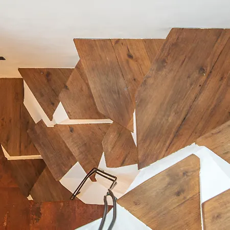 Tiny Loft With Jacuzzi * Bellano